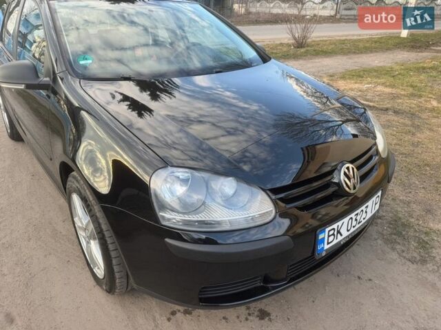 Чорний Фольксваген Гольф, об'ємом двигуна 1.4 л та пробігом 260 тис. км за 4444 $, фото 24 на Automoto.ua