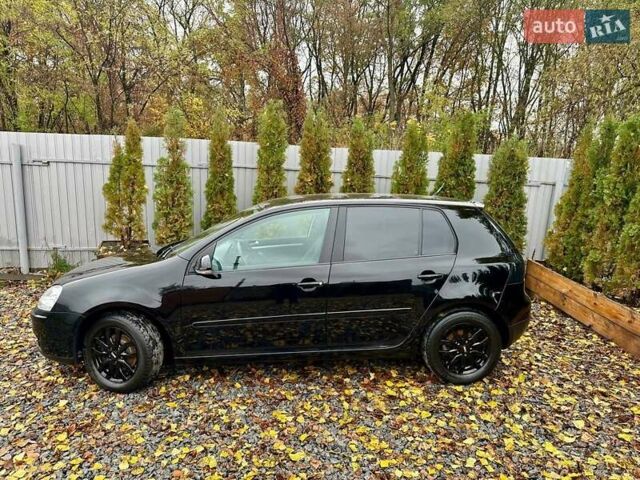 Черный Фольксваген Гольф, объемом двигателя 1.6 л и пробегом 215 тыс. км за 6300 $, фото 15 на Automoto.ua