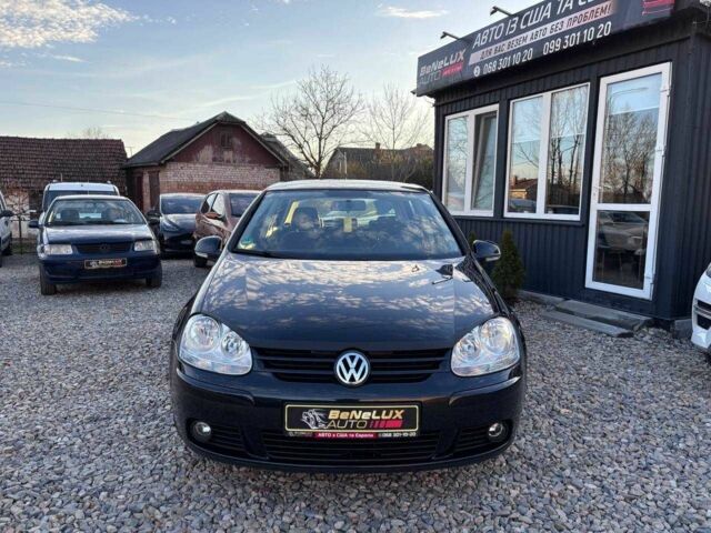 Черный Фольксваген Гольф, объемом двигателя 1.6 л и пробегом 198 тыс. км за 6999 $, фото 1 на Automoto.ua