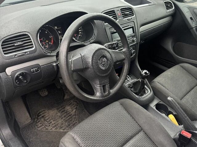 Чорний Фольксваген Гольф, об'ємом двигуна 2 л та пробігом 216 тис. км за 3500 $, фото 7 на Automoto.ua