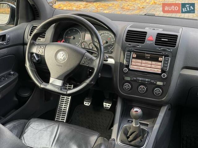 Черный Фольксваген Гольф, объемом двигателя 1.9 л и пробегом 266 тыс. км за 6400 $, фото 14 на Automoto.ua