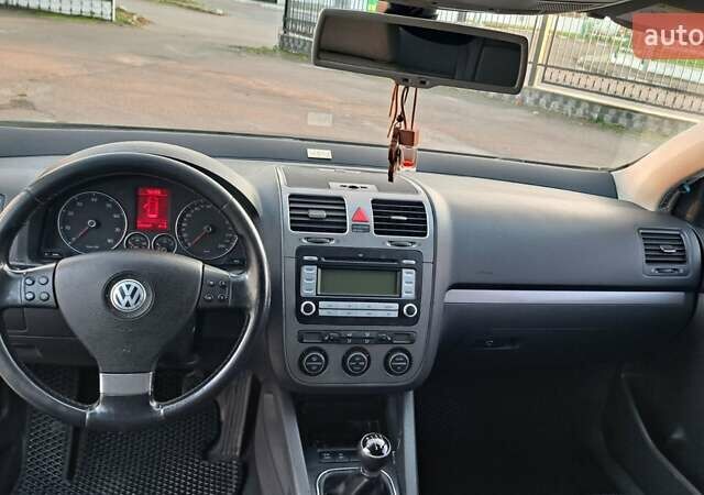 Чорний Фольксваген Гольф, об'ємом двигуна 1.98 л та пробігом 287 тис. км за 5799 $, фото 7 на Automoto.ua