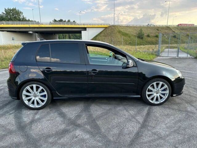 Черный Фольксваген Гольф, объемом двигателя 3.2 л и пробегом 250 тыс. км за 3000 $, фото 3 на Automoto.ua