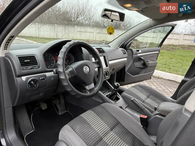 Чорний Фольксваген Гольф, об'ємом двигуна 1.6 л та пробігом 234 тис. км за 4800 $, фото 9 на Automoto.ua