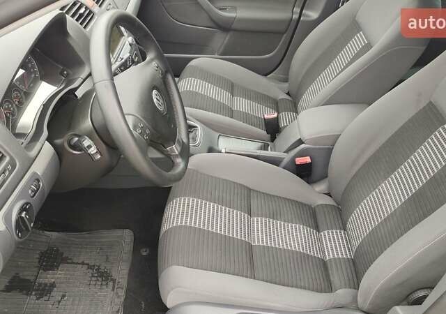 Чорний Фольксваген Гольф, об'ємом двигуна 1.4 л та пробігом 181 тис. км за 6500 $, фото 13 на Automoto.ua