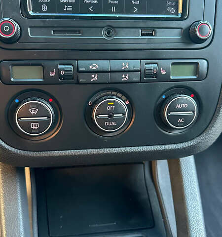 Чорний Фольксваген Гольф, об'ємом двигуна 1.6 л та пробігом 230 тис. км за 7600 $, фото 24 на Automoto.ua