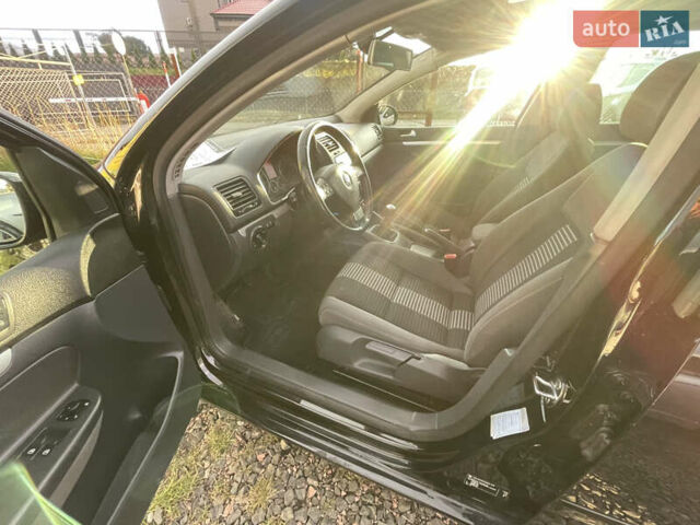 Чорний Фольксваген Гольф, об'ємом двигуна 1.4 л та пробігом 217 тис. км за 5900 $, фото 22 на Automoto.ua