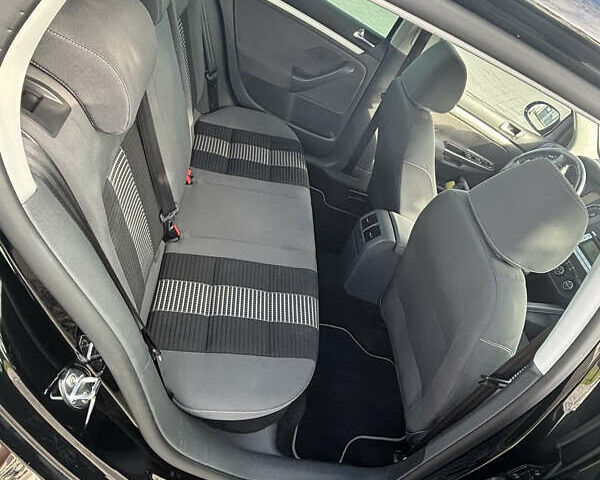 Черный Фольксваген Гольф, объемом двигателя 1.39 л и пробегом 214 тыс. км за 6450 $, фото 16 на Automoto.ua