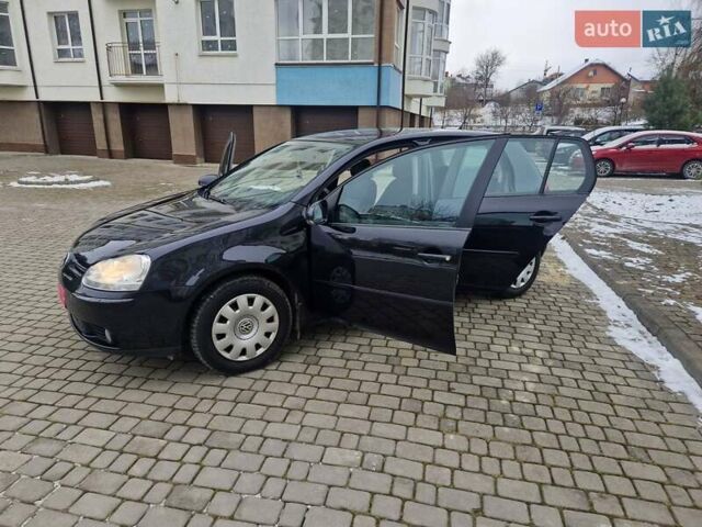 Чорний Фольксваген Гольф, об'ємом двигуна 1.6 л та пробігом 255 тис. км за 6299 $, фото 90 на Automoto.ua