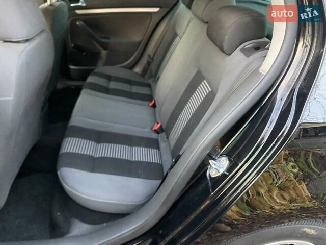 Чорний Фольксваген Гольф, об'ємом двигуна 1.4 л та пробігом 231 тис. км за 6850 $, фото 14 на Automoto.ua