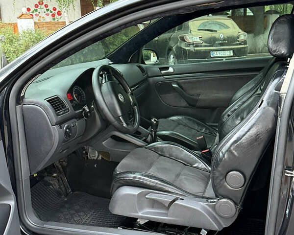 Чорний Фольксваген Гольф, об'ємом двигуна 1.97 л та пробігом 287 тис. км за 4500 $, фото 11 на Automoto.ua