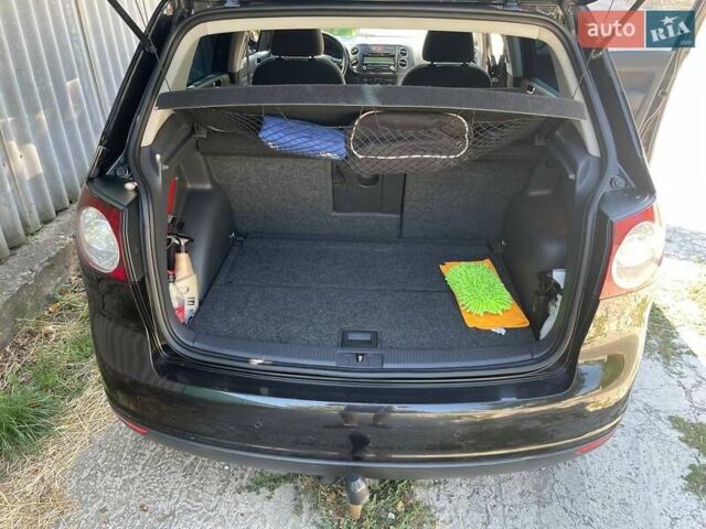 Черный Фольксваген Гольф, объемом двигателя 1.39 л и пробегом 240 тыс. км за 7000 $, фото 6 на Automoto.ua