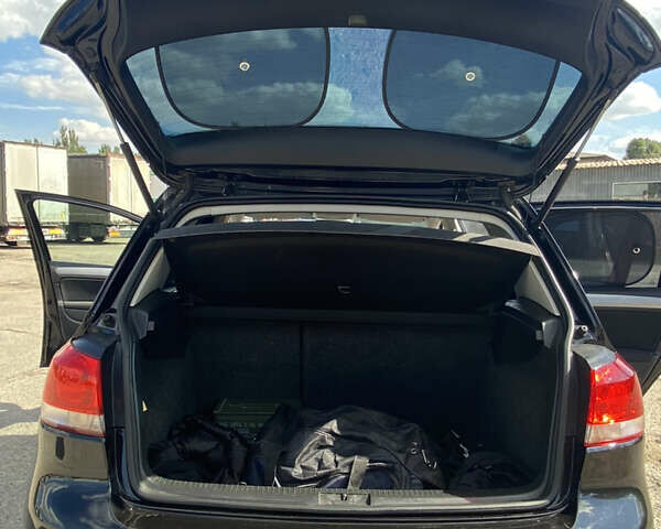 Черный Фольксваген Гольф, объемом двигателя 1.6 л и пробегом 254 тыс. км за 7500 $, фото 14 на Automoto.ua