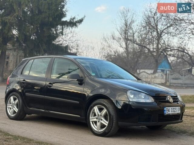 Чорний Фольксваген Гольф, об'ємом двигуна 1.4 л та пробігом 260 тис. км за 4444 $, фото 30 на Automoto.ua