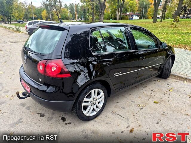 Черный Фольксваген Гольф, объемом двигателя 1.6 л и пробегом 212 тыс. км за 7099 $, фото 5 на Automoto.ua