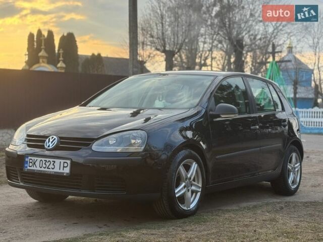 Чорний Фольксваген Гольф, об'ємом двигуна 1.4 л та пробігом 260 тис. км за 4444 $, фото 31 на Automoto.ua