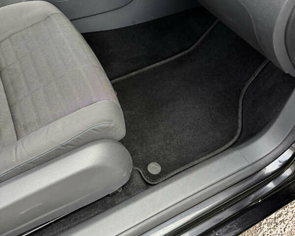 Чорний Фольксваген Гольф, об'ємом двигуна 1.4 л та пробігом 194 тис. км за 5899 $, фото 14 на Automoto.ua