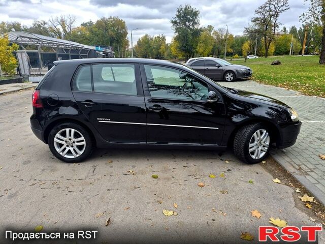 Черный Фольксваген Гольф, объемом двигателя 1.6 л и пробегом 212 тыс. км за 7099 $, фото 3 на Automoto.ua