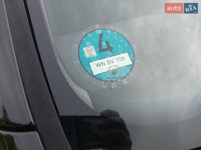 Черный Фольксваген Гольф, объемом двигателя 1.6 л и пробегом 198 тыс. км за 6499 $, фото 35 на Automoto.ua