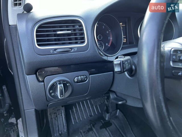 Чорний Фольксваген Гольф, об'ємом двигуна 1.39 л та пробігом 231 тис. км за 8700 $, фото 11 на Automoto.ua