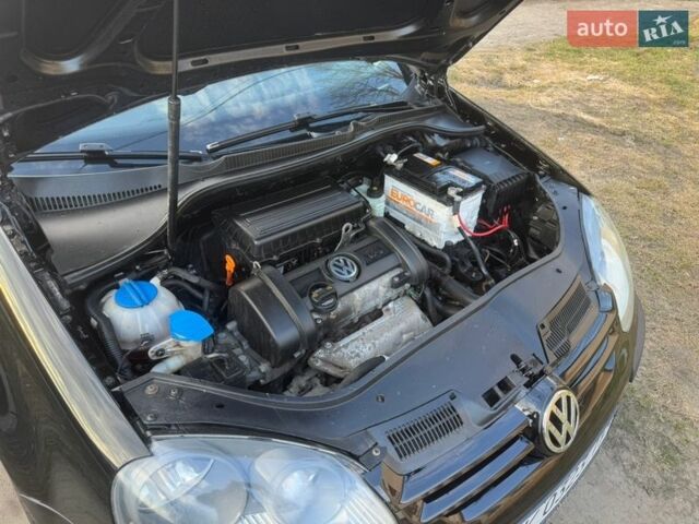 Чорний Фольксваген Гольф, об'ємом двигуна 1.4 л та пробігом 260 тис. км за 4444 $, фото 49 на Automoto.ua
