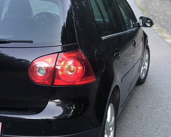 Черный Фольксваген Гольф, объемом двигателя 1.4 л и пробегом 206 тыс. км за 5900 $, фото 12 на Automoto.ua