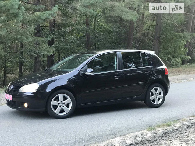 Черный Фольксваген Гольф, объемом двигателя 1.4 л и пробегом 206 тыс. км за 5900 $, фото 7 на Automoto.ua