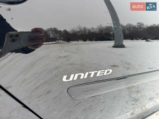 Черный Фольксваген Гольф, объемом двигателя 1.6 л и пробегом 198 тыс. км за 6890 $, фото 28 на Automoto.ua