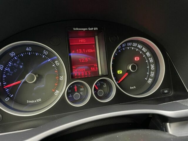 Чорний Фольксваген Гольф, об'ємом двигуна 2 л та пробігом 240 тис. км за 7600 $, фото 9 на Automoto.ua