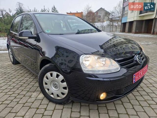 Чорний Фольксваген Гольф, об'ємом двигуна 1.6 л та пробігом 255 тис. км за 6299 $, фото 1 на Automoto.ua