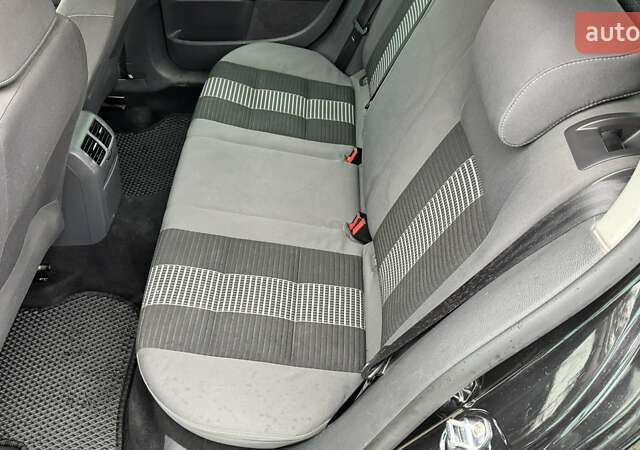 Черный Фольксваген Гольф, объемом двигателя 1.39 л и пробегом 242 тыс. км за 6999 $, фото 24 на Automoto.ua