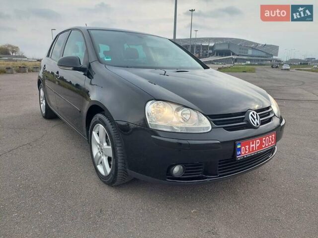 Черный Фольксваген Гольф, объемом двигателя 1.6 л и пробегом 198 тыс. км за 6499 $, фото 2 на Automoto.ua