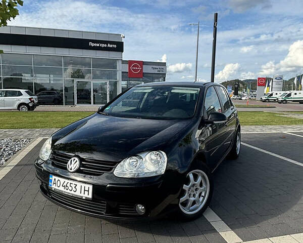 Черный Фольксваген Гольф, объемом двигателя 1.39 л и пробегом 214 тыс. км за 6450 $, фото 6 на Automoto.ua