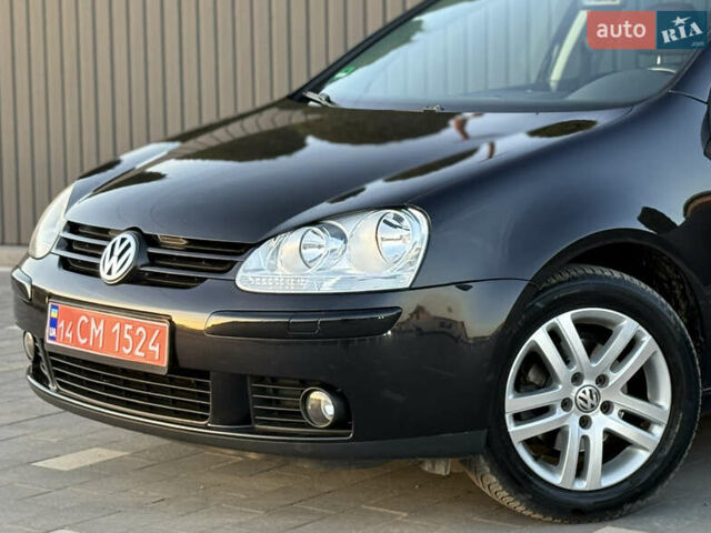 Черный Фольксваген Гольф, объемом двигателя 1.4 л и пробегом 211 тыс. км за 5690 $, фото 7 на Automoto.ua