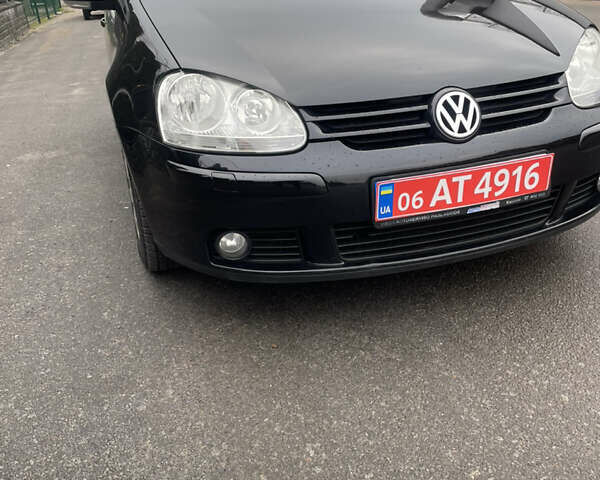 Черный Фольксваген Гольф, объемом двигателя 1.4 л и пробегом 139 тыс. км за 6600 $, фото 2 на Automoto.ua