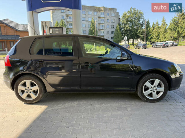 Черный Фольксваген Гольф, объемом двигателя 1.6 л и пробегом 222 тыс. км за 7150 $, фото 6 на Automoto.ua