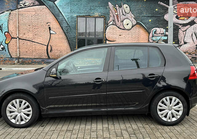 Черный Фольксваген Гольф, объемом двигателя 1.39 л и пробегом 242 тыс. км за 6999 $, фото 6 на Automoto.ua