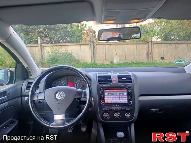 Чорний Фольксваген Гольф, об'ємом двигуна 1.6 л та пробігом 191 тис. км за 6750 $, фото 1 на Automoto.ua