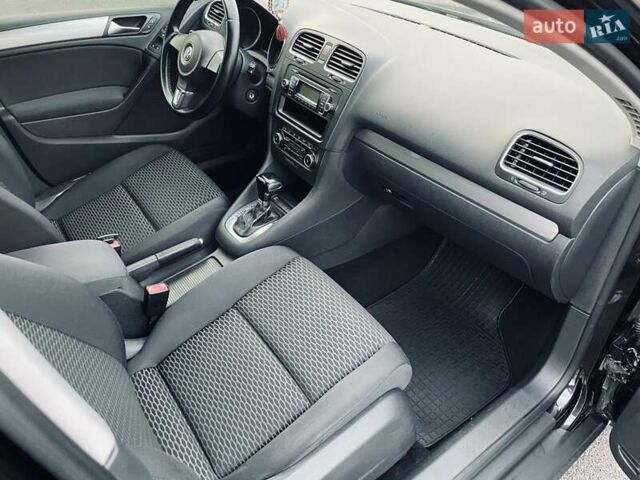 Черный Фольксваген Гольф, объемом двигателя 1.6 л и пробегом 247 тыс. км за 7950 $, фото 41 на Automoto.ua