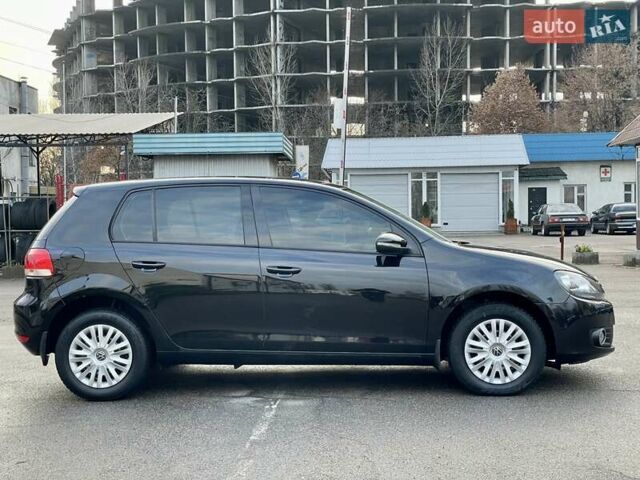 Черный Фольксваген Гольф, объемом двигателя 1.6 л и пробегом 247 тыс. км за 7950 $, фото 11 на Automoto.ua