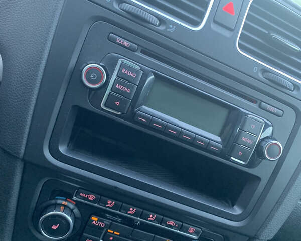 Чорний Фольксваген Гольф, об'ємом двигуна 1.6 л та пробігом 217 тис. км за 6850 $, фото 15 на Automoto.ua