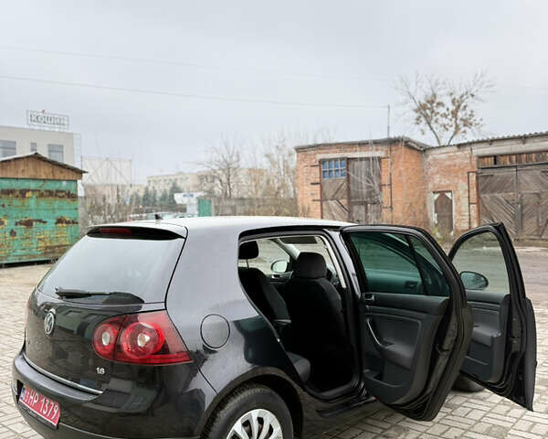 Черный Фольксваген Гольф, объемом двигателя 1.6 л и пробегом 185 тыс. км за 6999 $, фото 15 на Automoto.ua