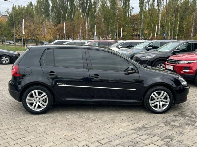 Черный Фольксваген Гольф, объемом двигателя 1.4 л и пробегом 208 тыс. км за 9200 $, фото 6 на Automoto.ua