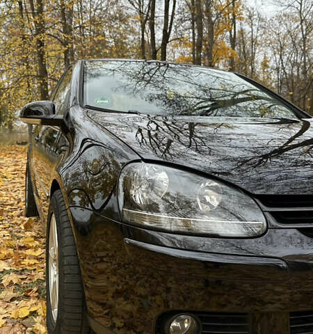 Черный Фольксваген Гольф, объемом двигателя 1.4 л и пробегом 184 тыс. км за 6600 $, фото 21 на Automoto.ua