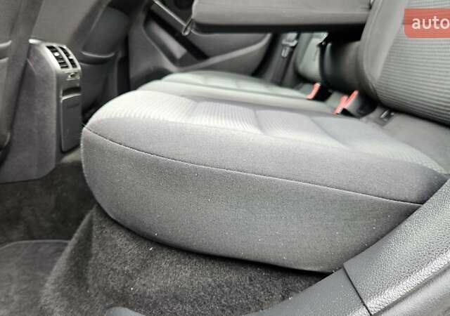 Черный Фольксваген Гольф, объемом двигателя 1.39 л и пробегом 197 тыс. км за 7350 $, фото 59 на Automoto.ua