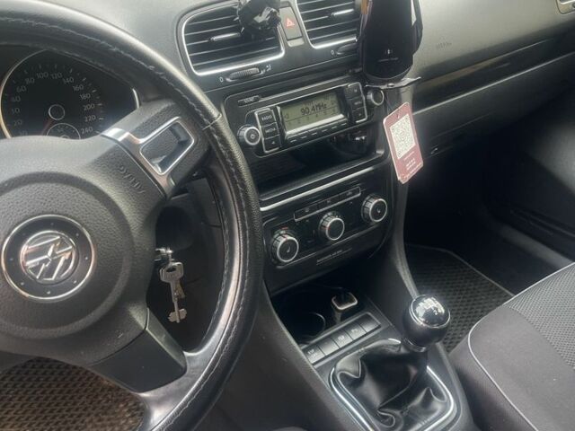 Черный Фольксваген Гольф, объемом двигателя 1.4 л и пробегом 190 тыс. км за 6890 $, фото 7 на Automoto.ua