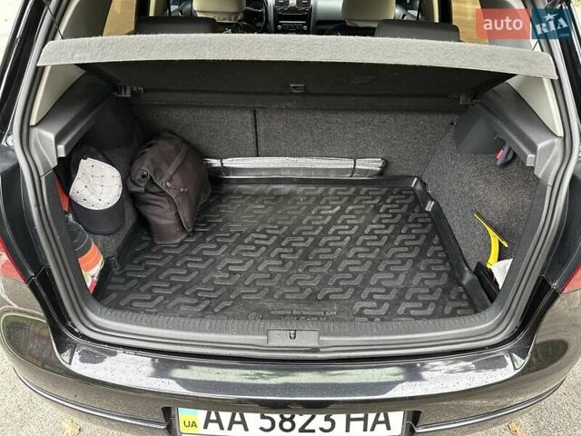 Черный Фольксваген Гольф, объемом двигателя 1.6 л и пробегом 196 тыс. км за 7000 $, фото 35 на Automoto.ua