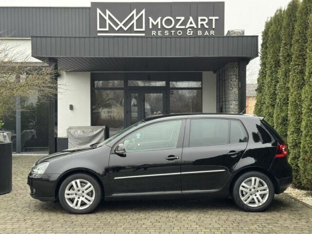 Черный Фольксваген Гольф, объемом двигателя 0 л и пробегом 270 тыс. км за 5700 $, фото 8 на Automoto.ua