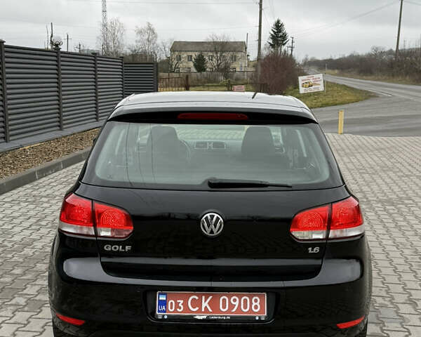 Черный Фольксваген Гольф, объемом двигателя 1.6 л и пробегом 198 тыс. км за 7899 $, фото 23 на Automoto.ua