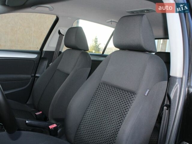 Черный Фольксваген Гольф, объемом двигателя 1.6 л и пробегом 210 тыс. км за 6590 $, фото 52 на Automoto.ua